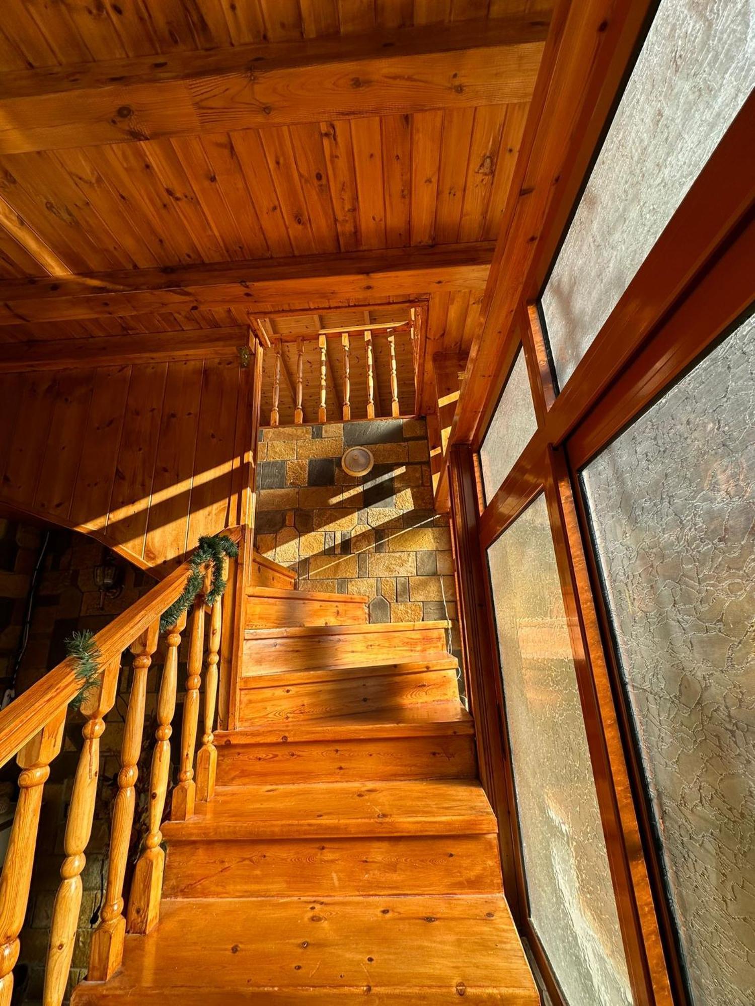 Alimeti Guesthouse เบราท ภายนอก รูปภาพ